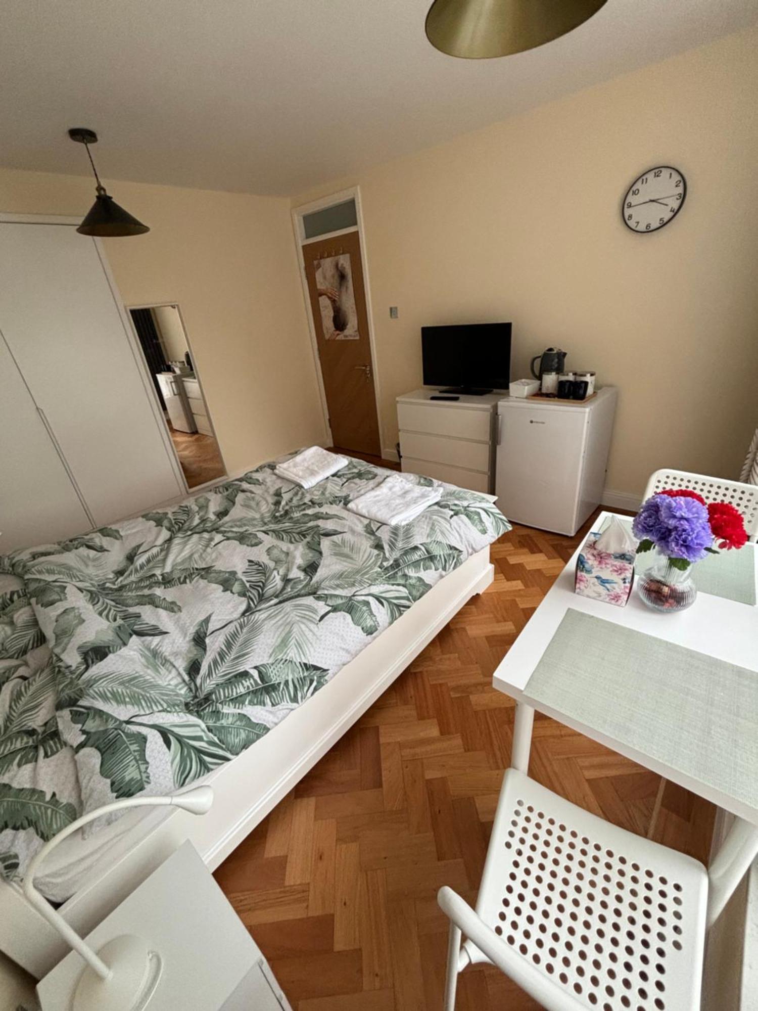 Wembley Stadium Large Double Room 伦敦 外观 照片