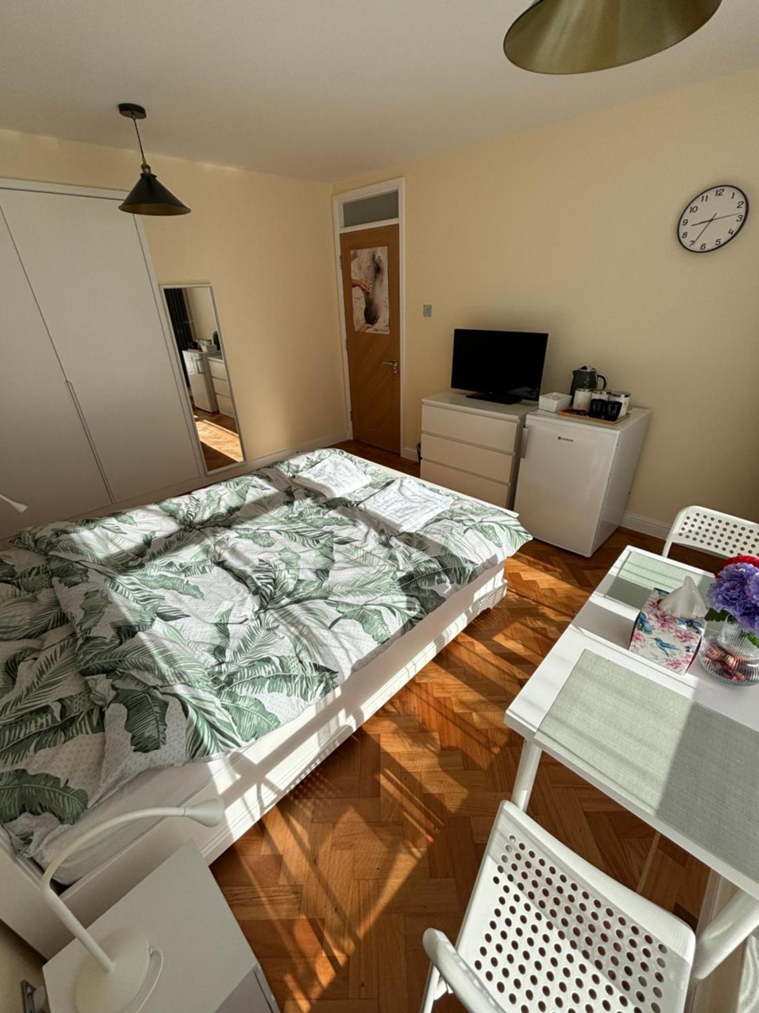 Wembley Stadium Large Double Room 伦敦 外观 照片